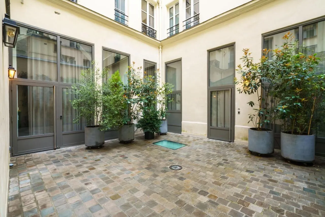 Du Louvre - Le Marais Apartment Paris