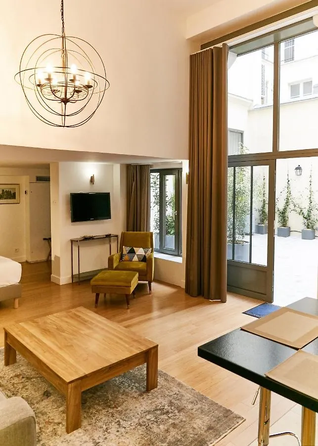 Du Louvre - Le Marais Apartment
