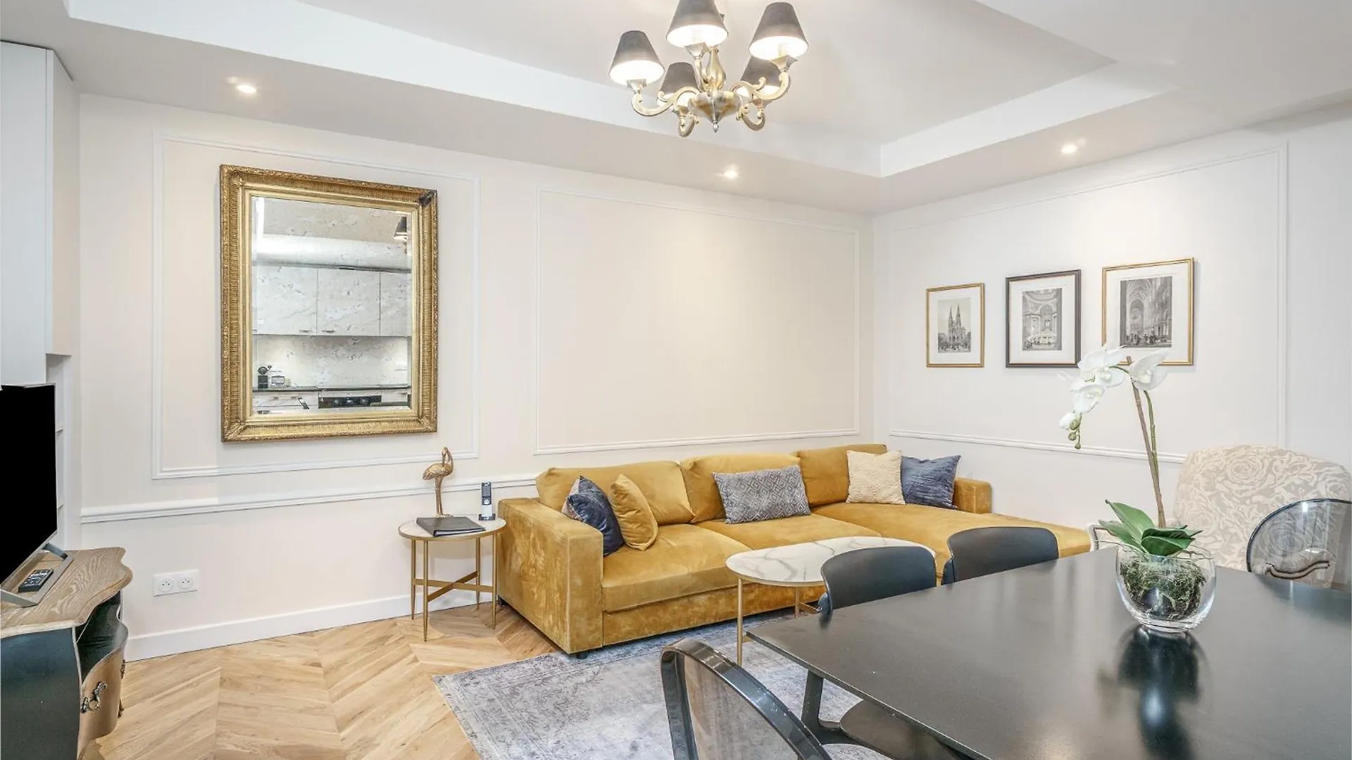 Apartment Du Louvre - Le Marais