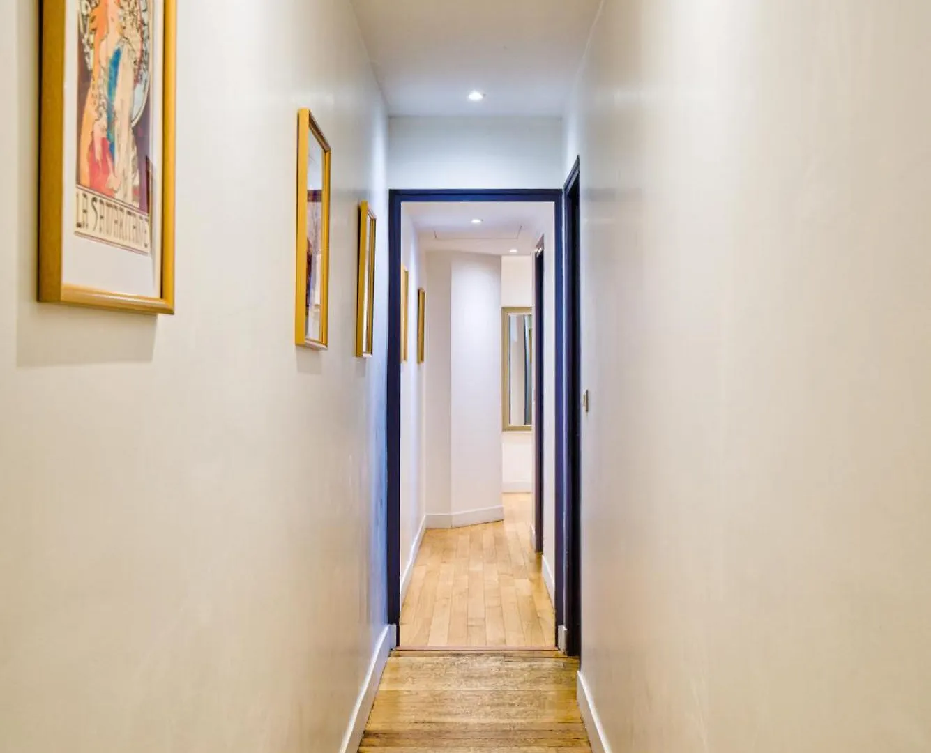 Apartment Du Louvre - Le Marais